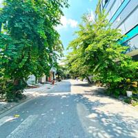 Căn hộ dịch vụ 3 lầu ST Đường số liền kề Phú Mỹ Hưng, Quận 7