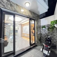Nhà Lê Lợi, Ngô Quyền, Hải Phòng Sân Cổng Siêu Rộng, Ngay Sát Đường Lê Lợi