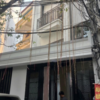 Ô Tô Đỗ Cửa Căn Hộ Dịch Vụ Bách - Kinh - Xây Chưa Bao Giờ Hết Hot 19 Phòng Dòng Tiền 1,2 Tỷ/ Năm.