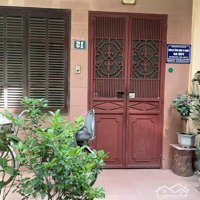 Bán Nhà Chính Chủ Ngõ 554 Nguyễn Văn Cừ, 10.6 Tỷ, 40.3M2, Ôtô Đỗ Cửa 3,5 Tầng, Phong Thủy Tốt