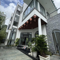 Bán Biệt Thự Lương Hữu Khánh 300M Sân Gara Rộng Full Nội Thất 18.5 Tỷ