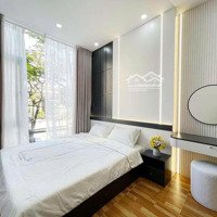 Chủ Chuyển Định Cư Nên Cần Bán Lại Nhà 3 Tầng, Nằm Đường Lớn 5M5 Và Lề 3M: Lh Em Vũ Để Xem Nhà Ạ