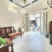 Chỉ 6 tỷ - nhà 3 tầng ở ngay 5PN - 76m2 - 4x19 - Hẻm nhựa xe tải tránh - đường Gò Xoài - Bình Tân