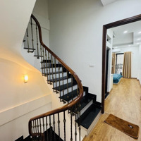 Bán Nhà 32M2, 6,58 Tỷ, 3 Phòng Ngủ 4 Vệ Sinhtại Phạm Văn Đồng, Xuân Đỉnh, Nhà Mới Kính Koong, Full Nội Thất