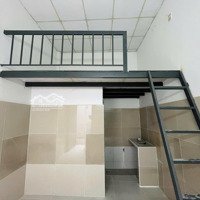 Cho Thuê Phòng Gác Giá Rẻ, Ở Trệt, Có Cửa Sổ. Miễn Phí Xe Máy, Gần Kcx, Ufm. Tiện Qua Quận 4 Quận 1