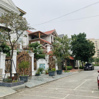Bán Gấp Biệt Thự Đơn Lập Chế Lan Viên - Lô Góc - Nội Thất Nhập Khẩu - Ở Ngay. Diện Tích 300M2