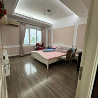 Bán Căn Hộ Chung Cư Ciputra 9,5 Tỷ, 150M2, 3 Phòng Ngủ 2 Vệ Sinhtại Khu Đô Thị Nam Thăng Long, Tây Hồ, Hà Nội
