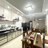 - Bán Gấp - Nguyễn Kiệm - 4 Tầng, 82M2 (4,2X19) Hẻm Rộng 10M, Ngay Khu Bệnh Viện 175. Giá Chỉ 13Tỷ