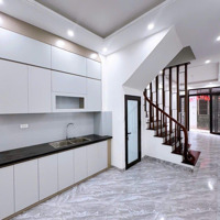 Chính Chủ Bán Nhà 5 Tầng - Tổ 13 Yên Nghĩa - 2 Ô Tô Tránh Cách 20M Giá Bán 6.28 Tỷ Liên Hệ: 0961333604