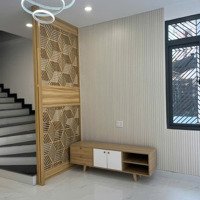 Bán Gấp Chcc Trần Quốc Thảo,Diện Tích68M2, 2 Phòng Ngủ 1 Vệ Sinh Giá Bán 3,5 Tỷ Đã Có Sổ