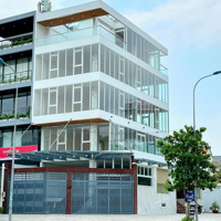 Cho Thuê Toà Vp 9X22M, Hầm 4 Lầu 1 Tum, View Landmark 81 Và Sông Sài Gòn Giá 160 Triệu/ Th
