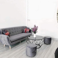 Hiếm, Duy Nhất 1 Căn Đầu 3 Tại Nguyễn Văn Cừ Long Biên, 33M 3.5 Tầng Nhà Đẹp Ở Luôn, Ô Tô 10M