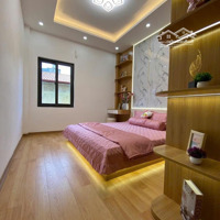 Bán Gấp Nhà Mặt Phố Bạch Mai, 37,5 Tỷ, 40M2, 4 Phòng Ngủ 4 Vệ Sinh Nội Thất Đầy Đủ