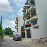 Nhà 4 Tầng Ngay Phạm Văn Đồng Đường 8M
