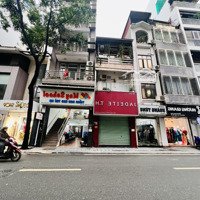 Khu Vực Ngọc Khánh - Phố Nguyễn Chí Thanh - Căn Nhà View Triệu Đô
