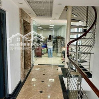 Cho Thuê Nhà Mặt Phố Trần Duy Hưng, Giá Thuê: 150 Triệu, Diện Tích: 100M2 X 3 Tầng