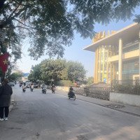 Cho Thuê Nhà Làm Cty, Vp, Spa Sẵn Thang Máy Ngay Phố Đặng Tiến Đông, Giá Thuê 23 Triệu/Tháng