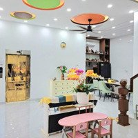 Bán Căn Biệt Thự Siêu Đẹp Ngay Trong Trung Tâm Thành Phố Khu Bàn Cờ, Cách Biển Chỉ 5P