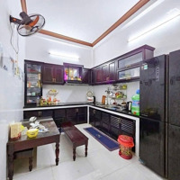 Nhà 3 Tầng Mặt Tiền Đường Hòa Minh 10, Sát Biển Nguyễn Tất Thành, Gần Chợ Trần Đình Tri.
