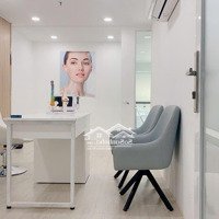 Cho Thuê Nhà Mtkd Cmt8, Quận 3, Hầm, 8 Tầng Trống Suốt, Giá Bán 195 Triệu/Tháng.