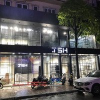 Cho Thuê Nhà Mặt Phố Nguyễn Văn Cừ, Mặt Tiền 8M, Diện Tích 150M2