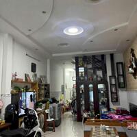 nhà gần biển đường nguyễn hữu huân - nha trang chỉ 6 tỷ3