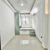 Căn Hộ 2 Phòng Ngủ, Ban Công, Thoáng Mát, Full Nội Thất Ngay Đại Học Văn Lang Cơ Sở Đặng Thùy Trâm