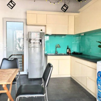Bán Nhàhẽm Xe Hơi6M Trần Quang Khải 10X18 1T2L Có Sân Đậu 2 Oto Ngay Trung Tâm Quận 1