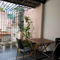 Bán Nhàhẽm Xe Hơi6M Trần Quang Khải 10X18 1T2L Có Sân Đậu 2 Oto Ngay Trung Tâm Quận 1