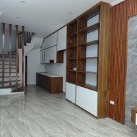 Cần Bán Nhà 6 Tầng Thang Máy Mặt Đường Kinh Doanh Thanh Trì - Giá: 8,8 Tỷ - Đt: 0978733569