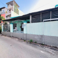 Nhà C4 Ngay Đặng Văn Bi - 104M2 Ngang Khủng 12.5M - Ô Tô Đậu Cửa, 5.3 Tỷ