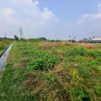 117m2. 10m mặt tiền trong khu dân cư. 1xx tr hết đất. Rẻ bèo