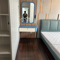 Cho Thuê Căn Hộ Chung Cư Midtown Phú Mỹ Hưng, 35 Triệu, 126 M2, Q7, Hcm. Liên Hệ: 0939562698 Em Ly