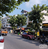 Nhà Hầm, 4 Tầng, 5X18M. 30 Tỷ 5,Mặt Tiềnđường D4, Kdc Him Lam, Quận 7. Đối Diện Chung Cư. Vip. Cần Bán
