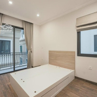 Cắt Lỗ Cực Sâu Căn Shop 105M2, Áp Góc, Đối Diện 10 Toà Chung Cư Vip, Giá Chỉ Hơn 100 Triệu/M2, Vin 3