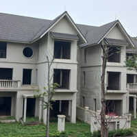 Đón Sóng Phía Tây Hà Nội. Mua Ngay 300M2 Đông Nam. Vị Trí Rất Đẹp. Lh Hoàng Đạo 098.299.6565