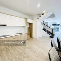 Bán Nhà Mặt Phố Nguyễn Văn Quỳ, 10,5 Tỷ, 64M2, 6 Phòng Ngủ 5 Vệ Sinh Sau Nhà Có Hẻm Nhỏ, Q.7, Hcm, Giá Siêu Hời