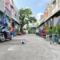 Nhà 1 Trệt 1 Lầu Tp.dĩ An Giáp Làng Đại Học. Cách Metro Suối Tiên Chỉ 10P