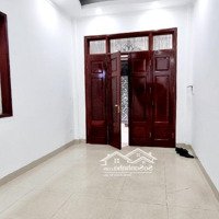 Bán Nhà Ngay Sát Kdt Đại Kim. Oto Đỗ Cửa. Nhà Dân Xây 4 Tầng Kiên Cố. 30M2 Mặt Tiền 3,2M. Cách Mặ