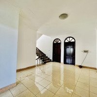 Cho Thuê Biệt Thự Villag An Phú Đôngdiện Tích500M2 Có Hồ Bơi Sân Tenic Sân Cầu Long Có Bảo Vệ An Ninh