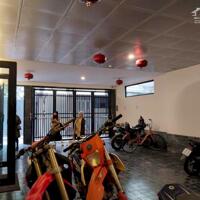 Bán tòa apartment thung lũng hoa - 120m2 x 7T - MT 10m - lô góc 2 thoáng - ô tô tránh