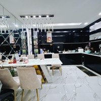 Nhà Đẹp Q4 - Hẻm Ôtô - 60M2- 5 Tầng - Ko Qh-Chỉ 9 Tỷ Nhỉnh