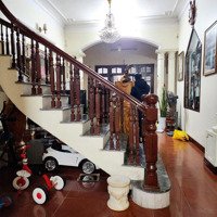 Bán Nhà Riêng Tại Nguyễn Văn Huyên, 15,5 Tỷ, 66 M2, Lô Góc Cách Mặt Phố 30M, Phong Thủy Tốt