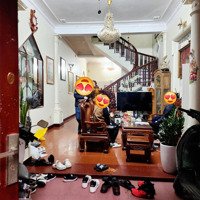 Bán Nhà Riêng Tại Nguyễn Văn Huyên, 15,5 Tỷ, 66 M2, Lô Góc Cách Mặt Phố 30M, Phong Thủy Tốt