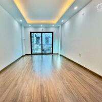 Bán nhà Lĩnh Nam, Hoàng Mai, 34m2, 5 tầng, MT4m, 6.9 tỷ