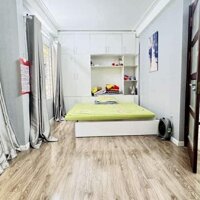 Cần bán gấp nhà phân lô phố Phùng Chí Kiên 40m2, 6T, lô góc, mt rộng, ô tô, nhỉnh 11 tỷ