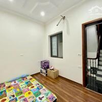 Cần bán gấp nhà phân lô phố Nghĩa Tân 57m2, 4T, thang máy, ô tô tránh