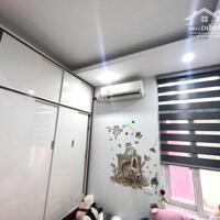 BÁN NHÀ RIÊNG PHỐ TƯ ĐÌNH- LONG BIÊN, 45M2,5 TẦNG,Ô TÔ ĐỖ CỬA, 8.9 TỶ.