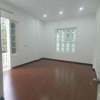 Hiếm, Đội Cấn, lô góc, 2 thoáng, 46 m2, MT 4 m, 4 tầng, chỉ 9.8 tỷ