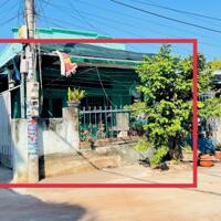 BÁN CĂN NHÀ GÓC 2 MT - NGAY DƯỜNG VÕ THỊ SÁU - TT THỊ TRẤN ĐẤT ĐỎ
